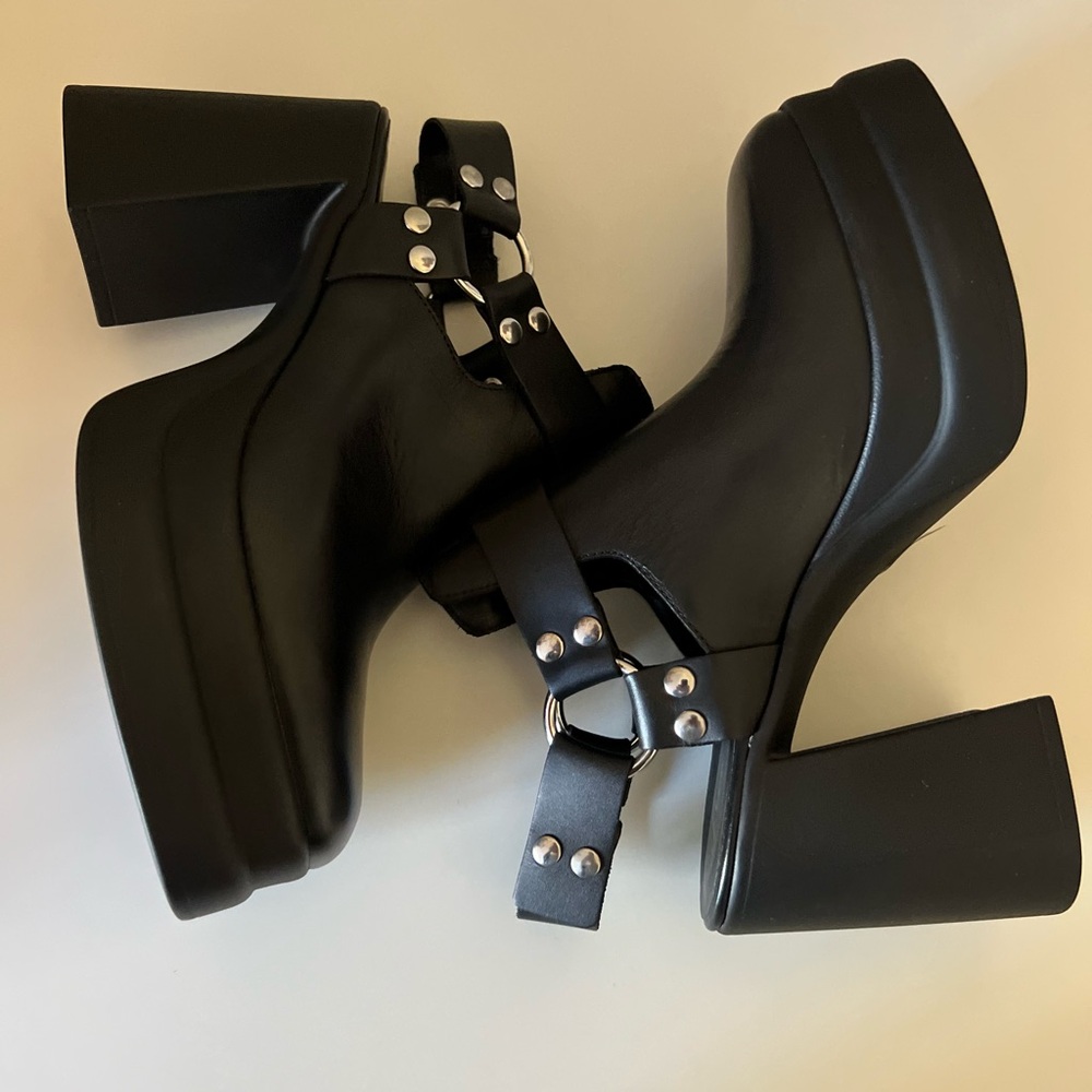 🌟FREE PEOPLE Hybrid Harness Boots Black Leather-Size 9 - Picture 15 of 17